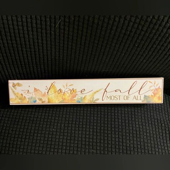 NWOT Autumn Wall Decor with Fall Leaves Design - Picture 2 of 4